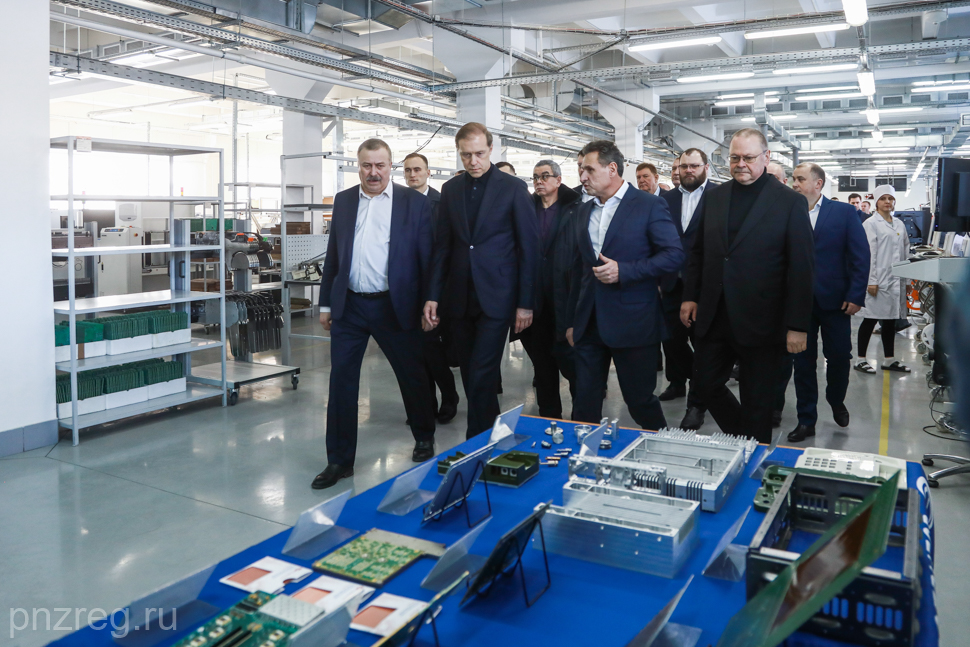 Denis Manturov and Oleg Melnichenko Inspect Leading Enterprises of Penza Industrial Complex Denis Manturov and Oleg Melnichenko Inspect Leading Enterprises of Penza Industrial Complex