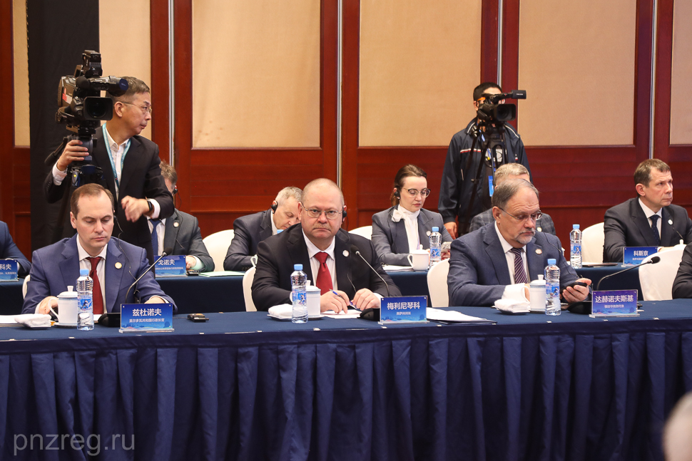 Oleg Melnichenko Presents Penza Investment Potential at IV Council for Interregional Cooperation in Volga-Yangtze Format