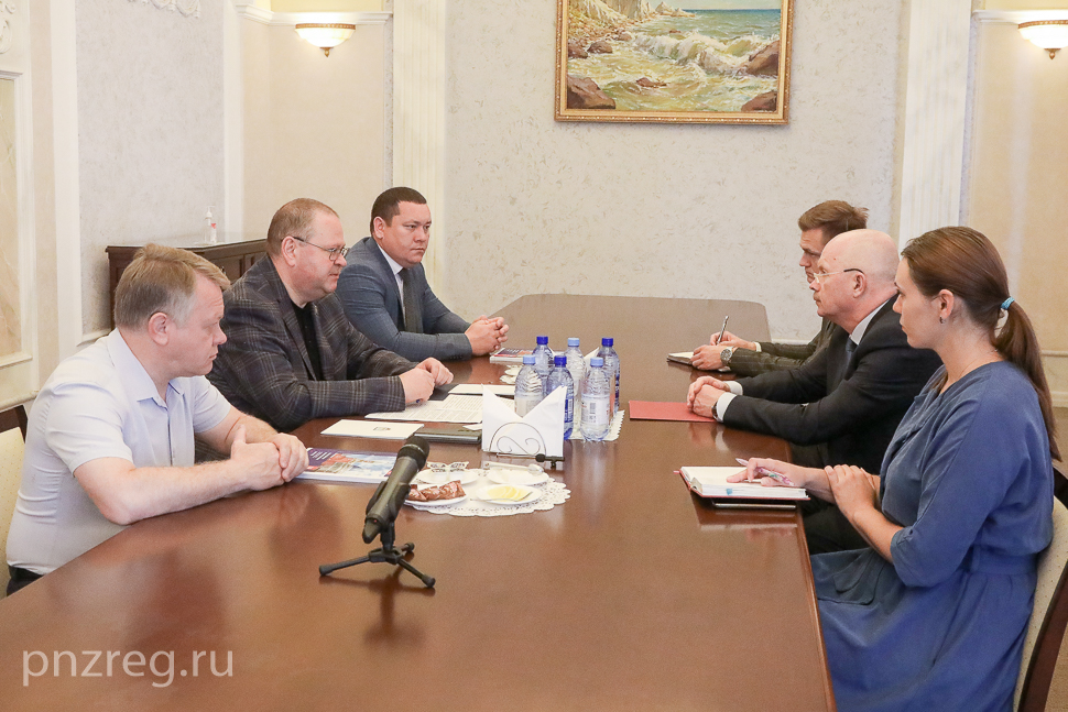 Penza Governor and Charge d'Affaires of Russia in Kazakhstan Discuss Prospects of Cooperation 