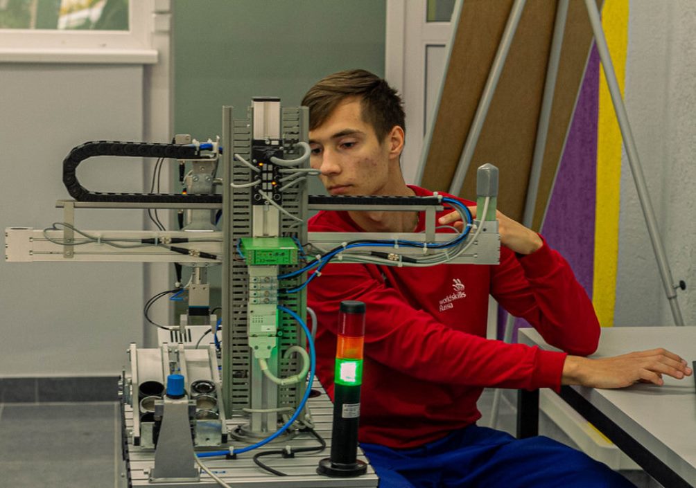 IT College Student Among Finalists of "Young Professionals" National Championship