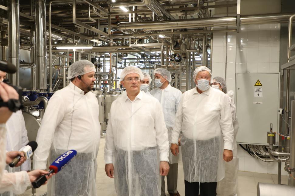 Ivan Belozertsev Takes Part in Launch of Semi-Hard Cheese Production in Belinsky Ivan Belozertsev Takes Part in Launch of Semi-Hard Cheese Production in Belinsky