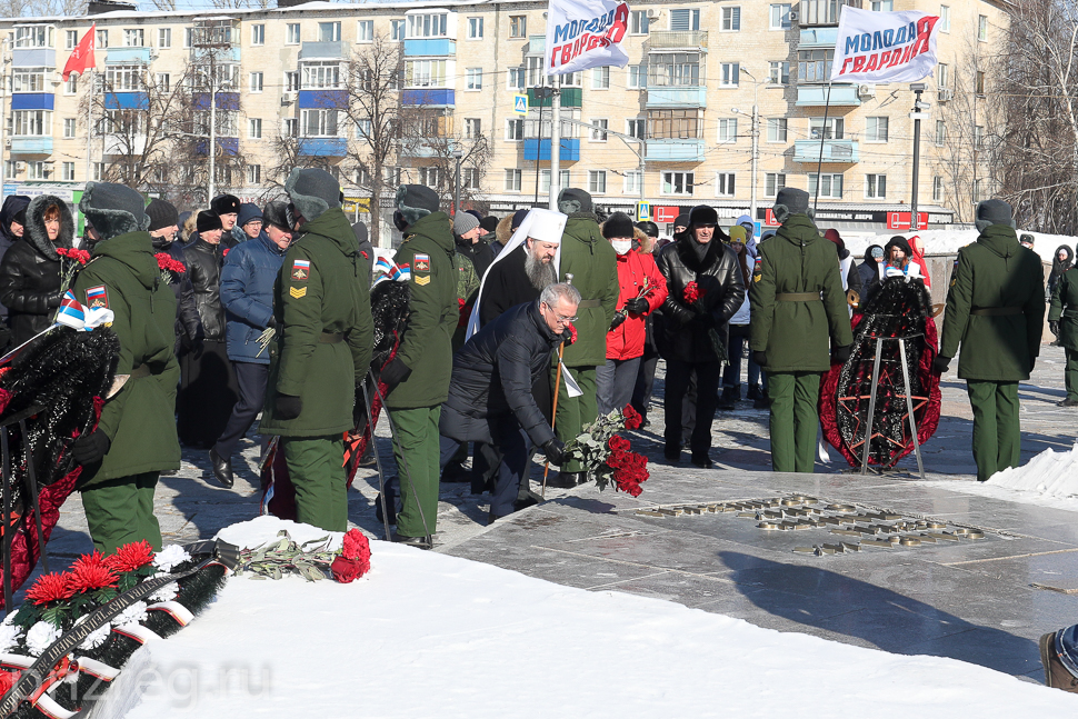 Governor Takes Part in Ceremony Dedicated to Defender of the Fatherland Day