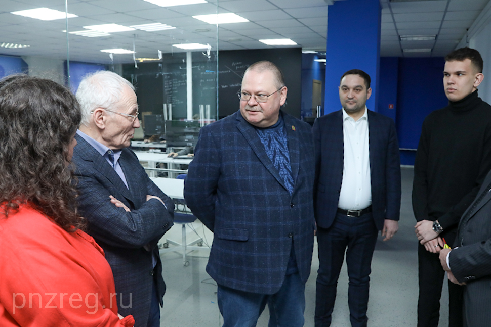 Grigory Rapota and Oleg Melnichenko Visit NEL Quantorium and PSU