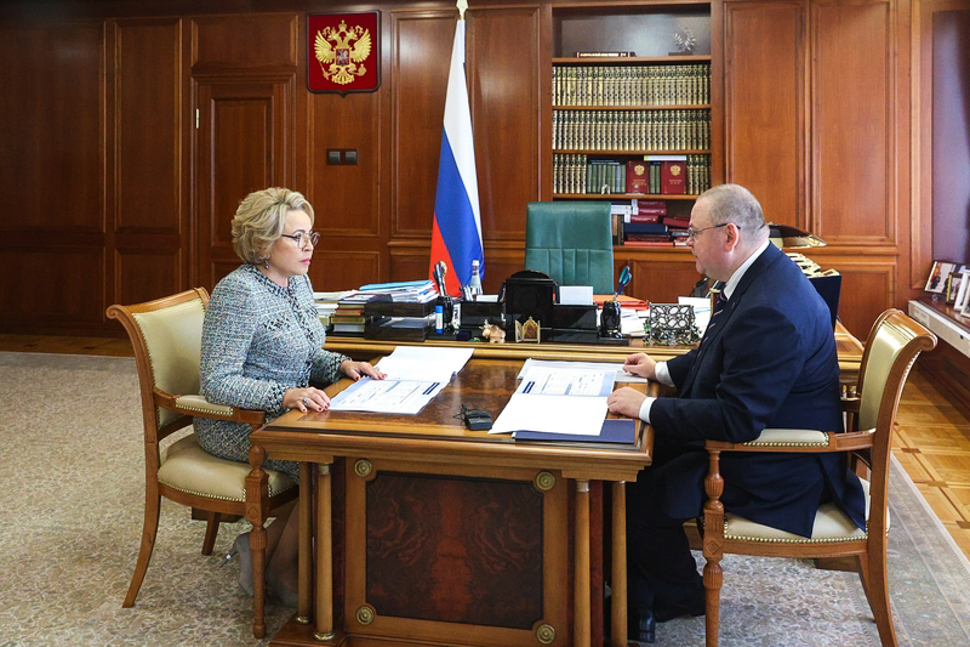 Valentina Matviyenko and Oleg Melnichenko Discuss Development of Penza Oblast Valentina Matviyenko and Oleg Melnichenko Discuss Development of Penza Oblast
