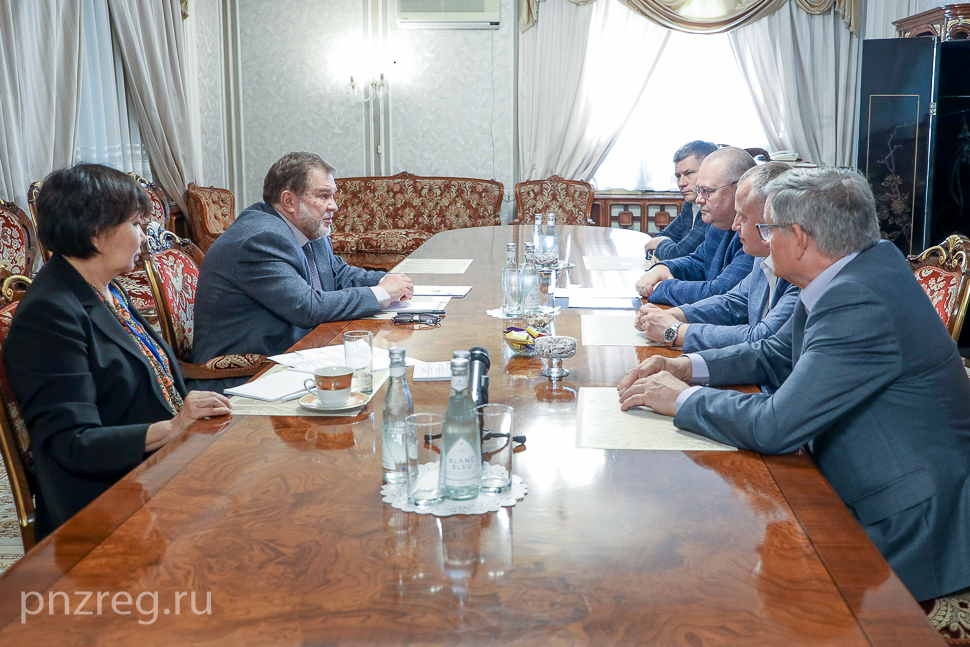 Oleg Melnichenko Visits Tashkent and Holds Talks with Russian Ambassador to Uzbekistan