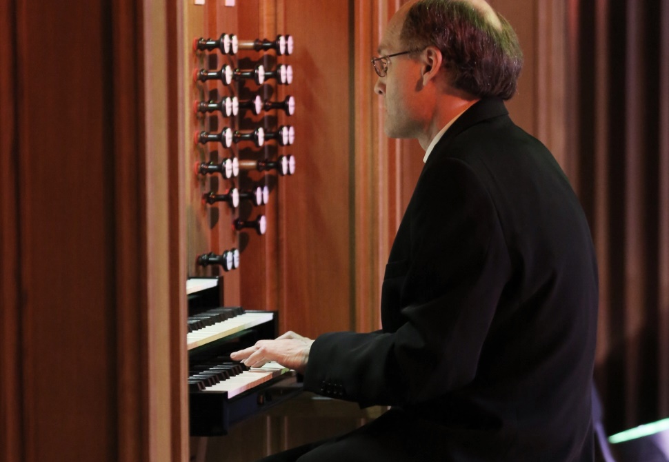Famous Spanish organist Julian Bewig performed in Penza 