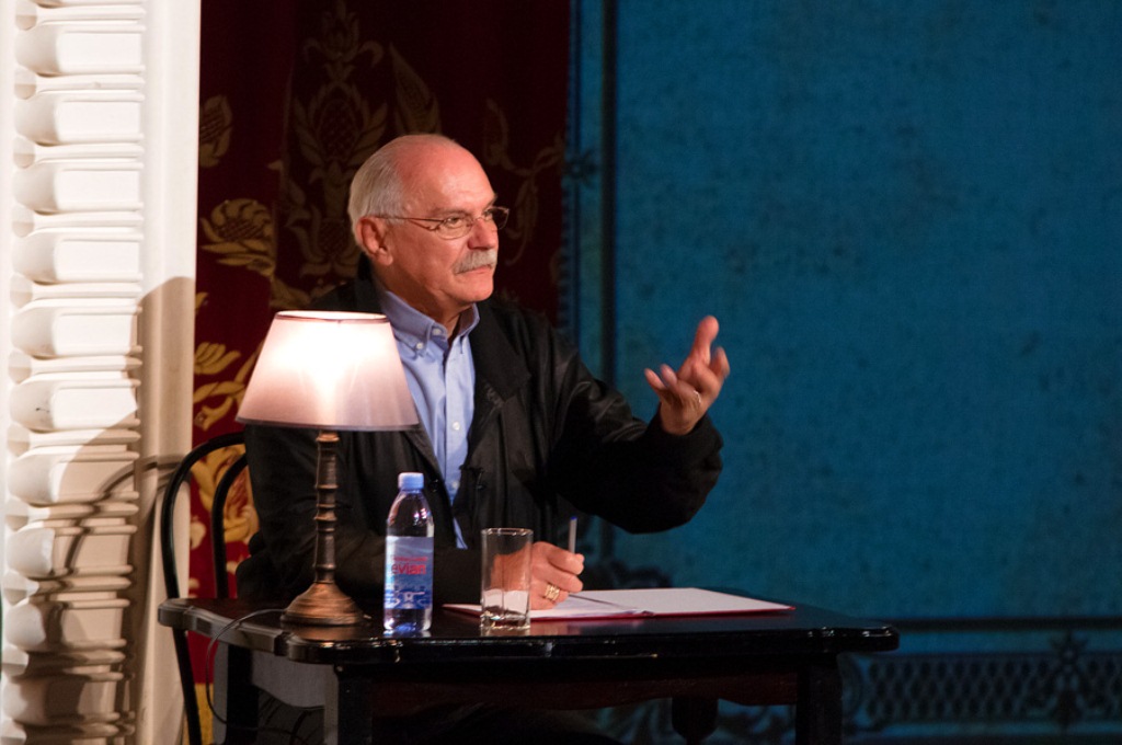 Nikita Mikhalkov film and theatre company to show their new play ‘Metamporphoses 3: Enemies’ in Penza
