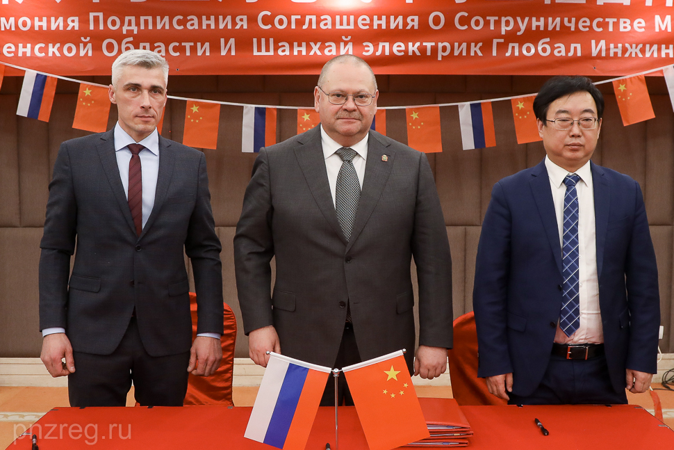 Oleg Melnichenko Signs Protocol of Intent to Build Agro-Industrial Cluster in Penza Oblast