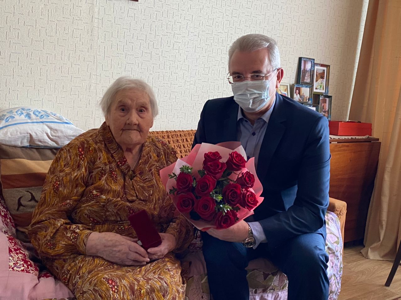 Governor Congratulates Penza Resident Darya Melnichenko on Her 103rd Birthday