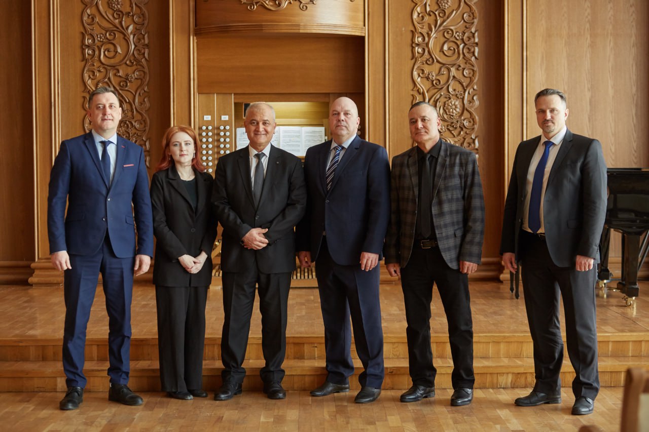 Penza Tour Operators Meet with Kamol Davronov and Ildar Mavlyudov