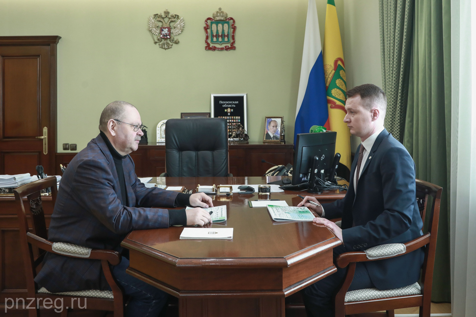 Governor Discusses Prospects for Further Cooperation with Director of Sberbank's Penza Branch Governor Discusses Prospects for Further Cooperation with Director of Sberbank's Penza Branch