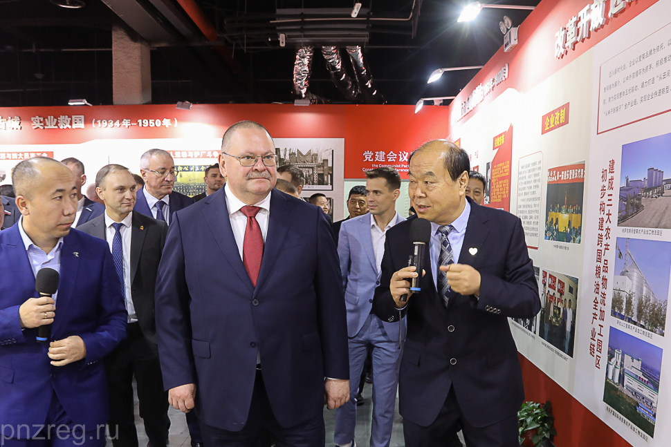 Oleg Melnichenko Presents Penza Manufacturers in Shaanxi Province