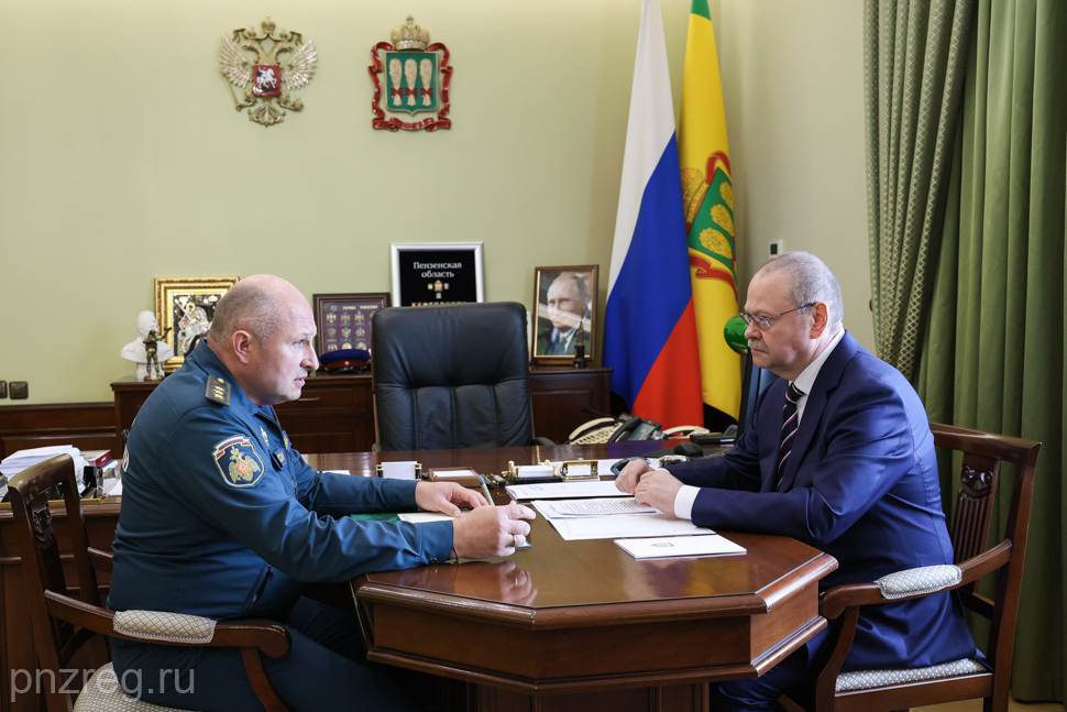 Aleksandr Kurenkov Thanks Oleg Melnichenko for Attention to EMERCOM System