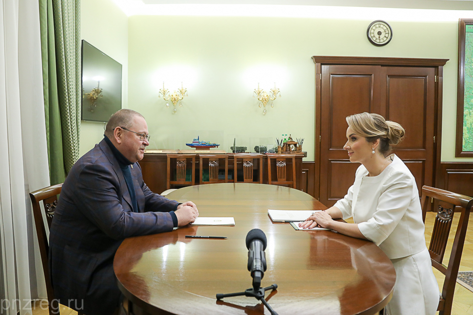Oleg Melnichenko Talks to Maria Lvova-Belova, Noting Social Importance of Kvartal Lui
