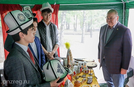 Alley of Friendship Opened at Penza State University 