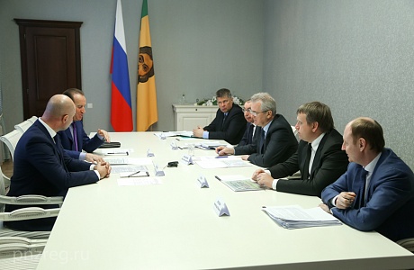 Governor discusses prospects for development of timber processing in the Penza region