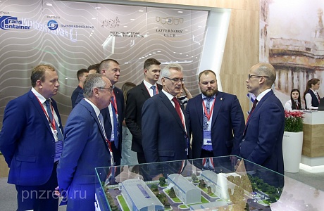 The Governor and the Head of the Republic of Udmurtia discussed questions of interregional cooperation