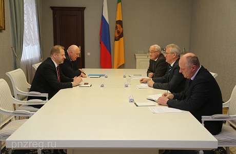 Governor holds working meeting with Concern Sozvezdie CEO Aleksey Bocharov Governor holds working meeting with Concern Sozvezdie CEO Aleksey Bocharov