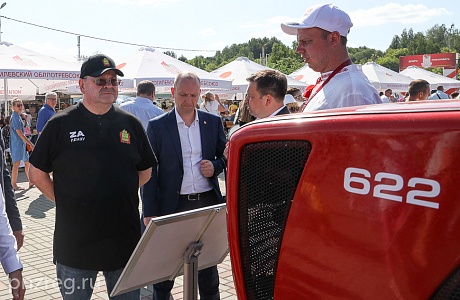 Oleg Melnichenko Participates in Meeting with Union State Secretary Dmitry Mezentsev 
