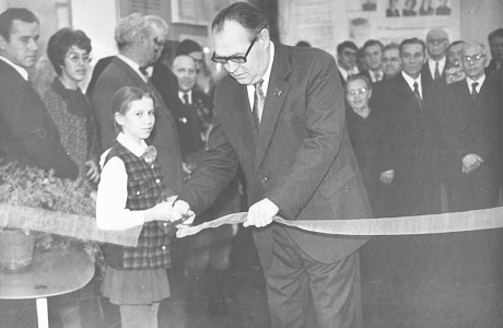 Online Exhibition Dedicated to Georg Myasnikov's 95th Anniversary Opens Online Exhibition Dedicated to Georg Myasnikov's 95th Anniversary Opens