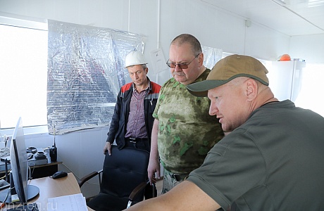Oleg Melnichenko Visits Karansky Quarry in DPR