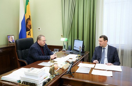 Oleg Melnichenko Instructs to Form Regional Programme for Children's Health Camps Overhaul