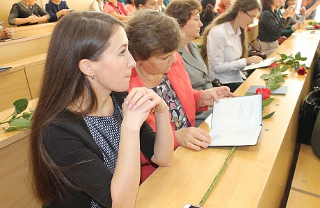 Twelve best secondary school teachers to have a professional training in the UK