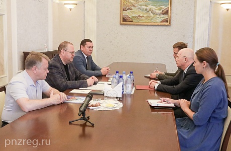 Penza Governor and Charge d'Affaires of Russia in Kazakhstan Discuss Prospects of Cooperation 