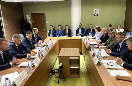 Penza Manufacturers Go to Saint Petersburg for Business Negotiations