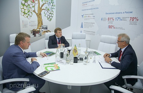 Ivan Belozertsev and Vadim Zhivulin discussed issues of economic and tourist development of Penza region 