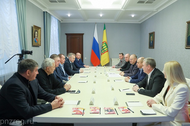 Governor Discusses Development of Penza Sports with "Legends of Hockey" Team Governor Discusses Development of Penza Sports with "Legends of Hockey" Team