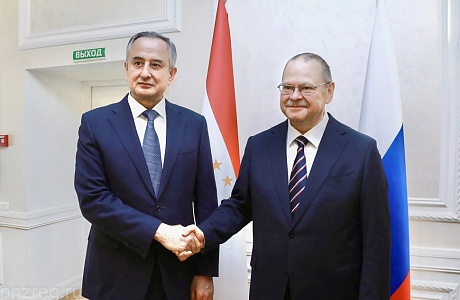 Oleg Melnichenko and Davlatali Said Sign Cooperation Agreement Between Penza and Khatlon Regions