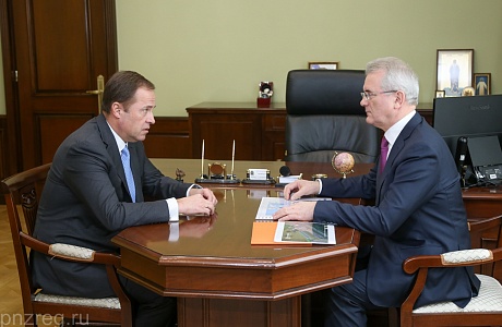 Igor Komarov and Ivan Belozertsev discussed implementation of “Healthcare” national project in Penza region