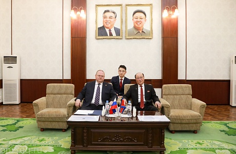 Governor Discusses Prospects for Interregional Cooperation with DPRK Ambassador to Russia