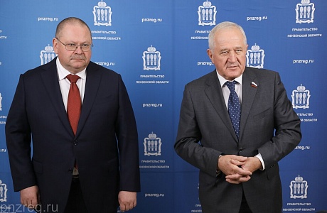 Vladimir Bulavin and Oleg Melnichenko Hold Productive Meeting in Penza Vladimir Bulavin and Oleg Melnichenko Hold Productive Meeting in Penza
