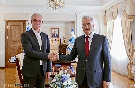 Meeting between Ivan Belozertsev and Sergey Morozov on cooperation between Penza and Ulyanovsk regions
