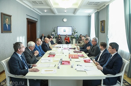Governor and Chairman of the Board of Directors of Alfa-Bank Discuss Cooperation Prospects